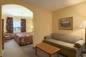 Super 8 by Wyndham Topeka at Forbes Landing