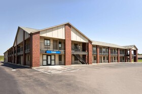Travelodge by Wyndham Wellington KS