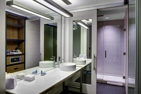 Aloft Wichita Northeast
