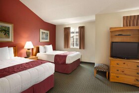 Baymont by Wyndham Wichita East