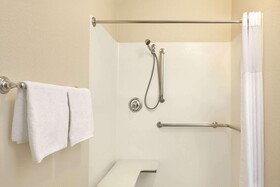 Baymont by Wyndham Wichita East