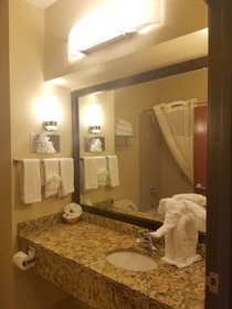 Best Western Governors Inn & Suites