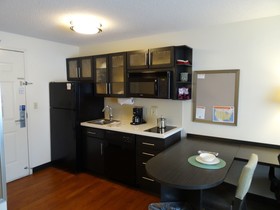 Sonesta Simply Suites Wichita Airport