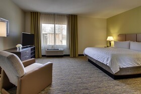 Candlewood Suites Wichita East