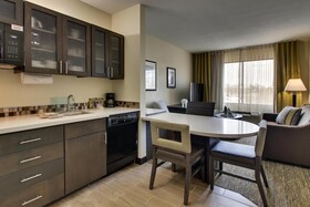 Candlewood Suites Wichita East