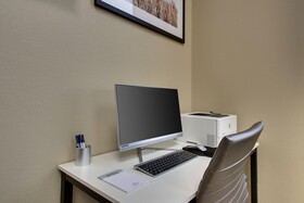 Candlewood Suites Wichita East