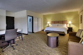 Candlewood Suites Wichita East