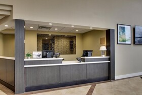Candlewood Suites Wichita East