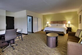 Candlewood Suites Wichita East