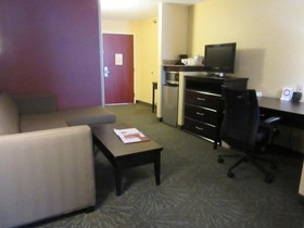 Comfort Suites Airport