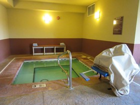 Comfort Suites Airport