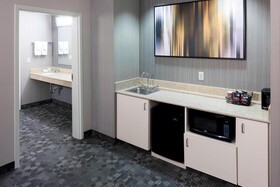 Courtyard by Marriott Wichita East