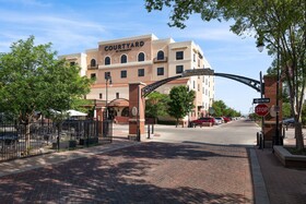 Courtyard Wichita at Old Town