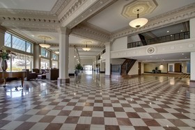 Drury Plaza Hotel Broadview Wichita