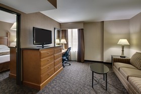 Drury Plaza Hotel Broadview Wichita
