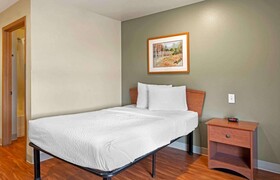 Extended Stay America Select Suites Wichita Airport
