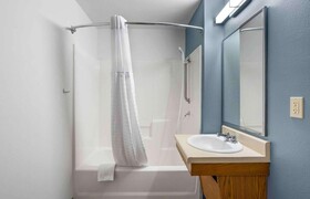 Extended Stay America Select Suites Wichita Airport
