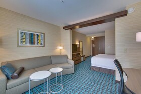 Fairfield Inn & Suites Wichita East