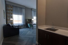 Hampton Inn & Suites Wichita/Airport