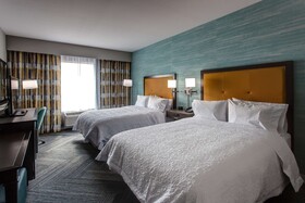 Hampton Inn & Suites Wichita/Airport