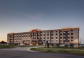 Hampton Inn & Suites Wichita/Airport