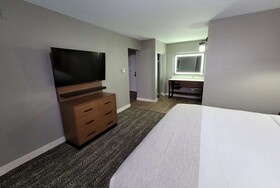 Hawthorn Extended Stay by Wyndham Wichita Airport