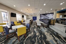 Hawthorn Extended Stay by Wyndham Wichita Airport
