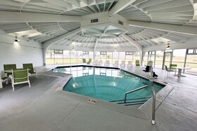 Hawthorn Extended Stay by Wyndham Wichita Airport