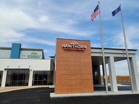 Hawthorn Extended Stay by Wyndham Wichita Airport