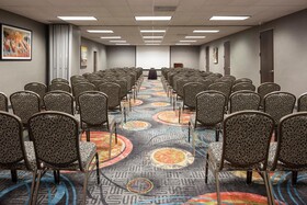 Holiday Inn Wichita East I-35