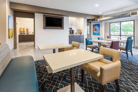 La Quinta by Wyndham Wichita Airport