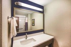 La Quinta Inn & Suites by Wyndham Wichita Northeast