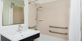 MainStay Suites Wichita Northeast