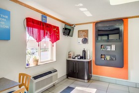 Motel 6 Wichita East