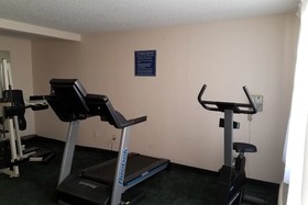 Sky-Palace Inn & Suites Wichita East