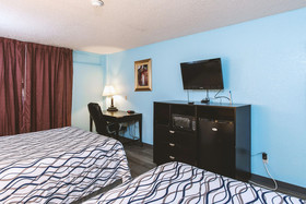 Sky-Palace Inn & Suites Wichita East