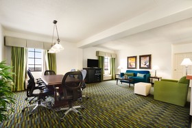 Wyndham Garden Wichita Downtown
