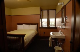 Midland Railroad Hotel