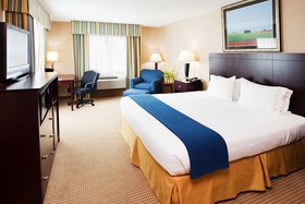 Holiday Inn Express Hotel & Suites Cincinnati SE Newport