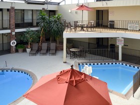 Clarion Inn