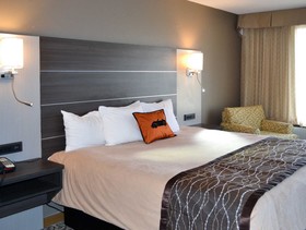Clarion Inn