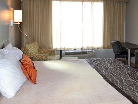 Clarion Inn