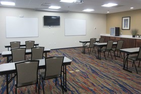 Comfort Suites