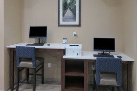 Comfort Suites