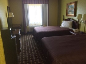 Country Hearth Inn & Suites Bowling Green