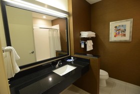 Fairfield Inn & Suites Bowling Green