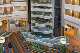 Holiday Inn University Plaza-Bowling Green