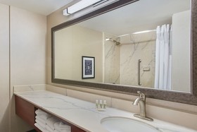 Holiday Inn University Plaza-Bowling Green
