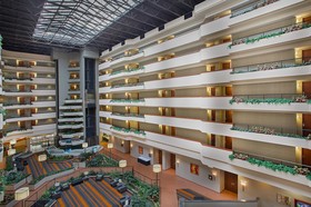 Holiday Inn University Plaza-Bowling Green