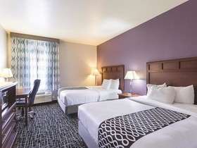 La Quinta Inn & Suites by Wyndham Bowling Green